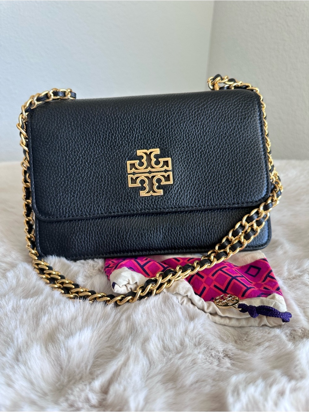 Authentic Tory Burch Britten Adjustable Shoulder Bag Purse Crossbody Leather